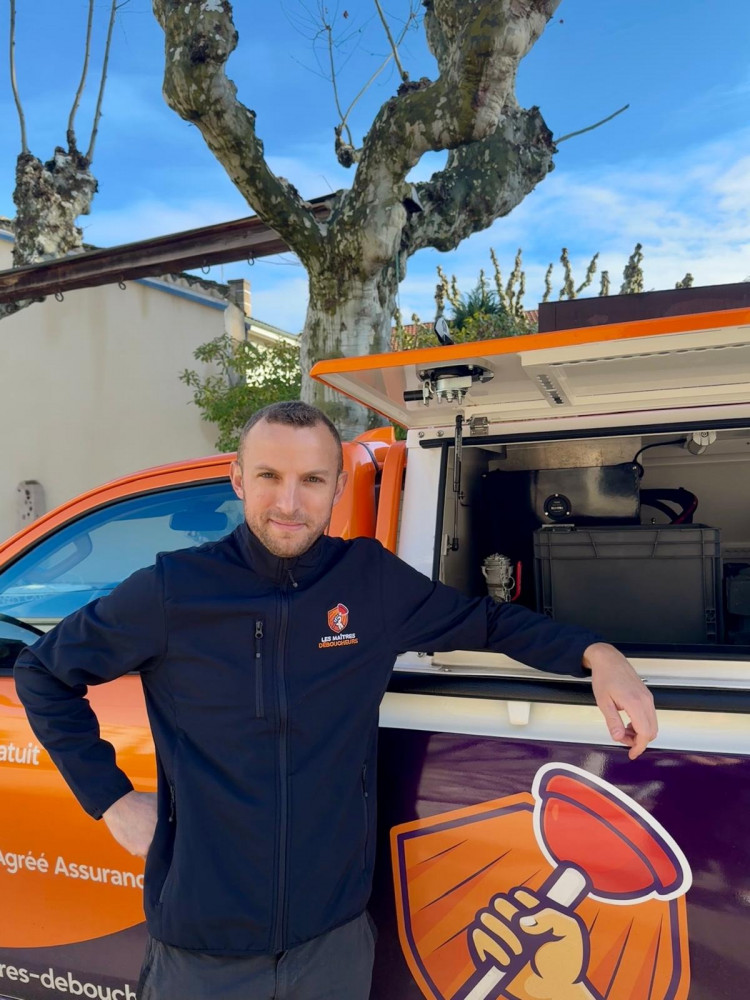 Canalisation bouchée à Villefranche-sur-Saône : qui appeler et à quel prix